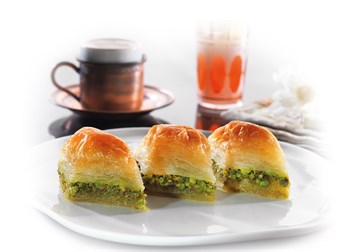 Baklava mit Pistazien (2,2-KG-TABLETT)