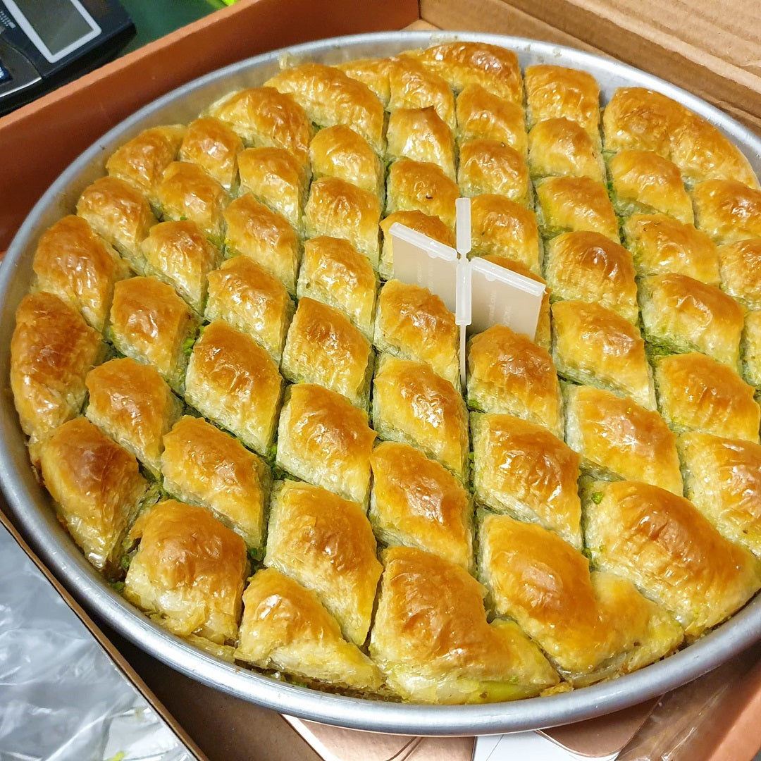 Baklava mit Pistazien (2,2-KG-TABLETT)