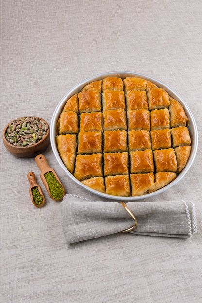 Özel Kare Baklava (1,3 kg)