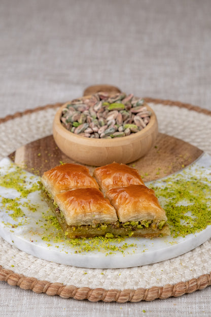 Klasik Fıstıklı Baklava (1,3 kg)